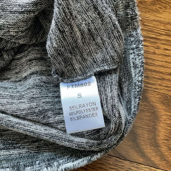 THML long sleeve top - Picture 6 of 11